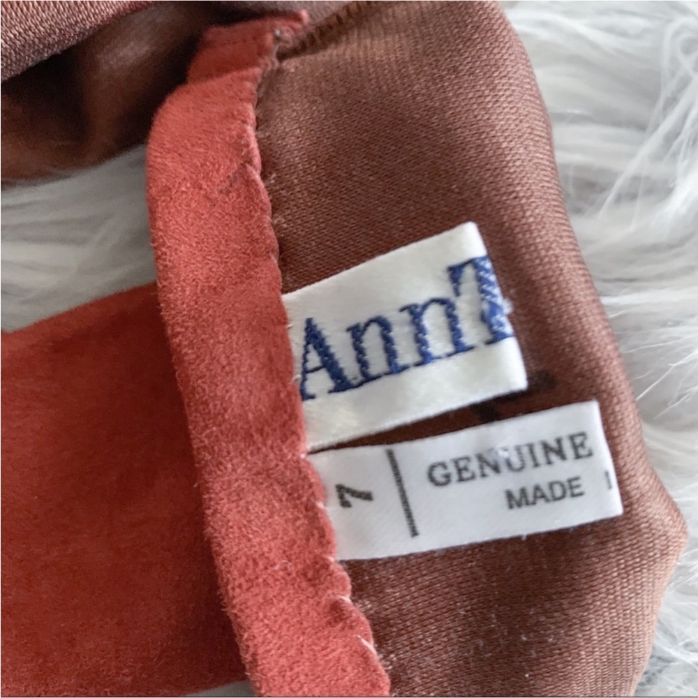 Ann Taylor Genuine Suede Leather Brick Gloves Size 7 - Picture 8 of 8